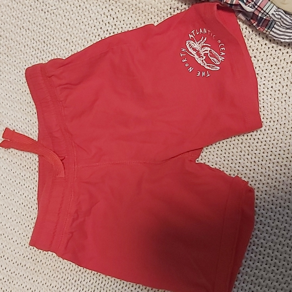 Boys shorts size 3-4 - Picture 2 of 12